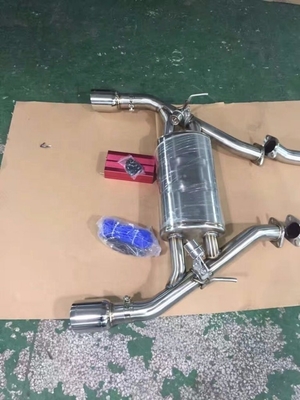 Tubo de escape de aço inoxidável brilhante e polido ideal para substituir tubos antigos e melhorar o desempenho no Infiniti Q50