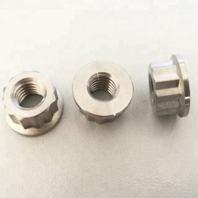 1.25 Nozes M8 com flanges de passo em titânio de grau 6AL4V para aplicações mecânicas normalizadas DIN