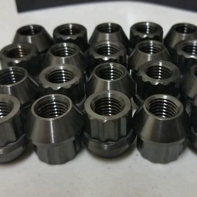 Nozes de flange de titânio de acabamento liso padrão DIN para 1/2-20 componente de fixação de roda roscado