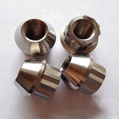 Nozes de flange de titânio de acabamento liso padrão DIN para 1/2-20 componente de fixação de roda roscado